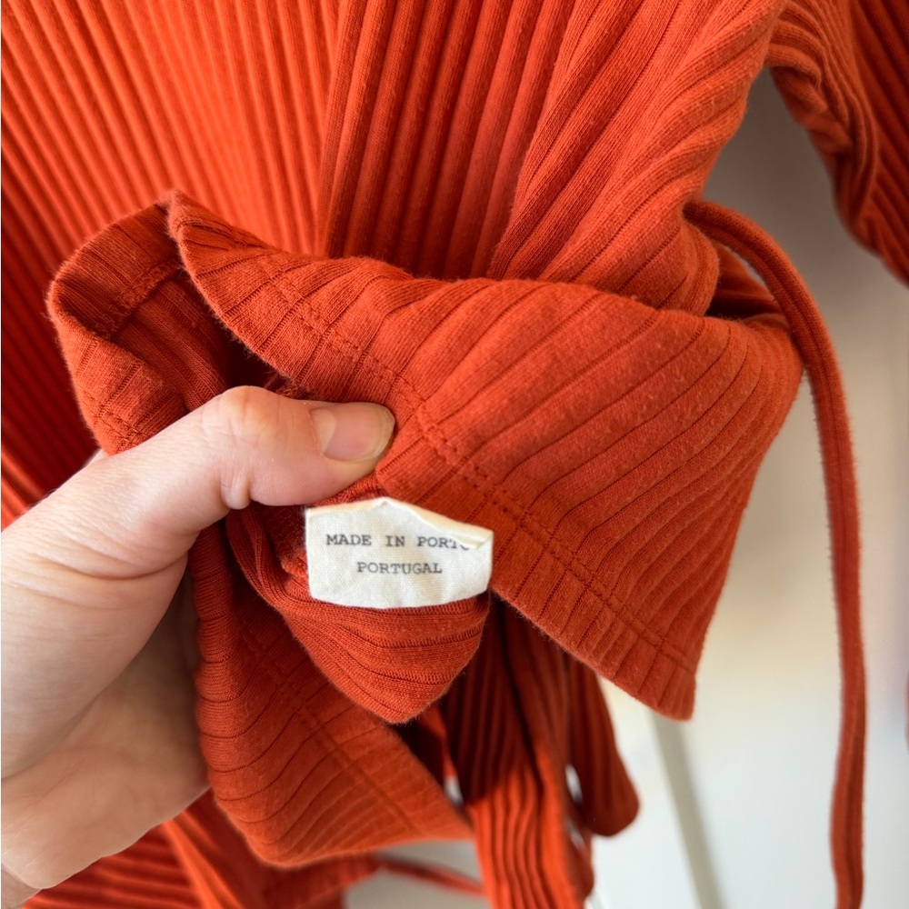 Baserange: Orange Ribbed Top - Picture 4 of 4